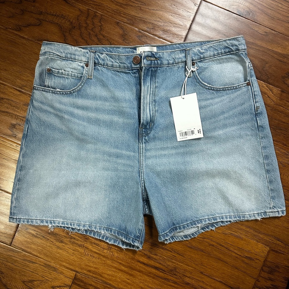 NWT FRAME The Easy Short Size 33